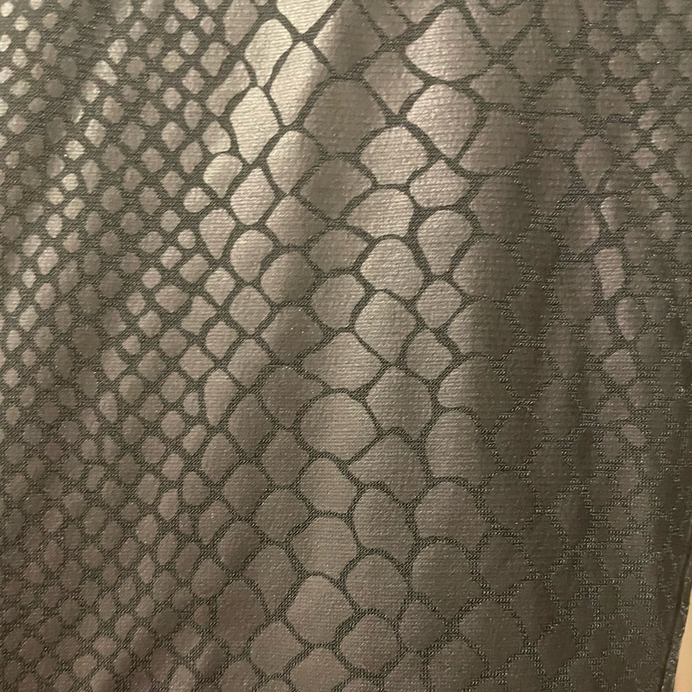 - Blue Door Boutique brand size large snake print leggings NWT